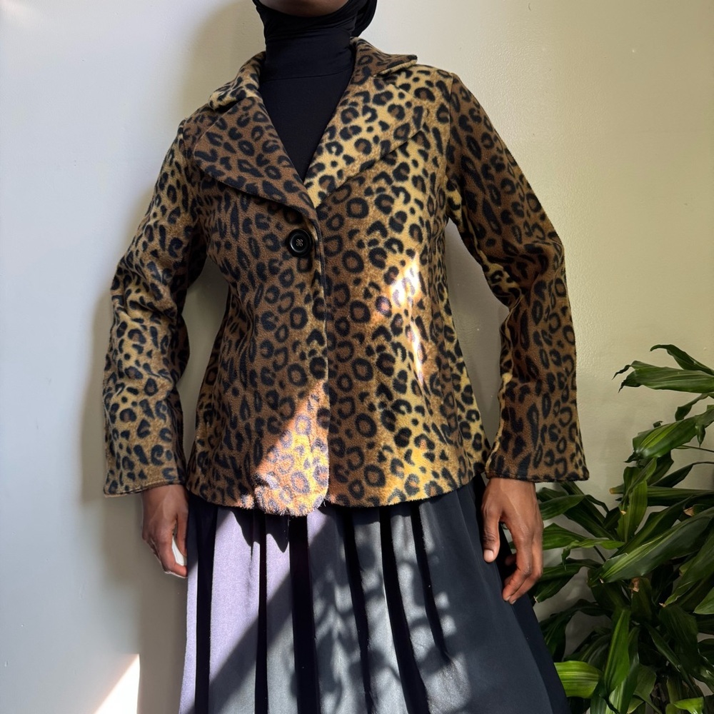 Vintage cheetah print lightweight one button jacket‎